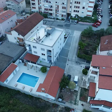 - Luxury With Private Pool