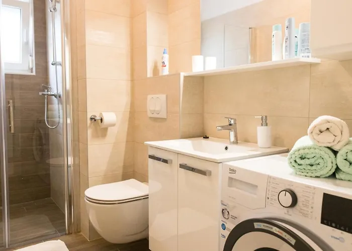 דירה - Luxury With Private Pool זאדאר