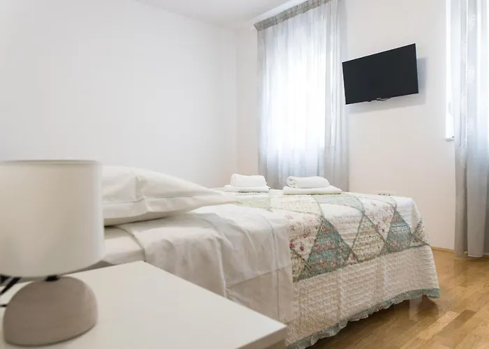 Apartamento - Luxury With Private Pool Zadar